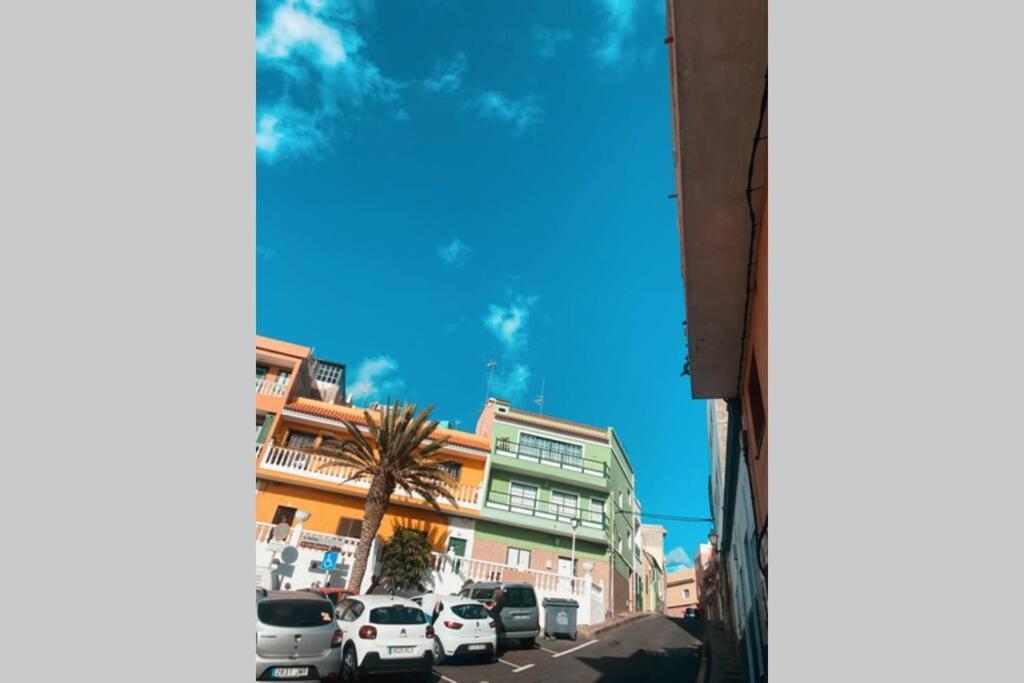 Large 90M2 Canary Apartment, Nice View, Location ! Puerto de Santiago  Extérieur photo
